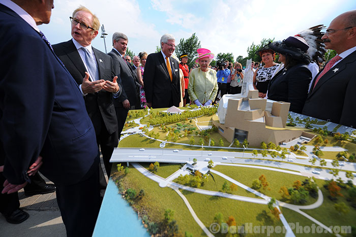 The Queen, Stephen Harper, Stuart Murray, Gail Asper, Arni Thorsteinson